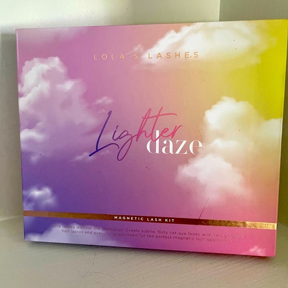 Lola’s light magnetic lashes - Picture 4 of 4